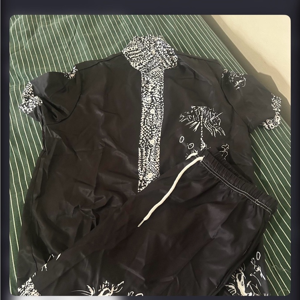 SHEIN Black and White Men's Set